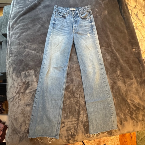 GRLFRND Carla Straight Leg Jeans Sz. 25 semi distressed high waisted medium wash - Picture 2 of 9